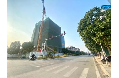 Bán mảnh đất rộng mặt phố Hồng Tiến, LB, 596m2, MT 14.5m, 150 tỷ